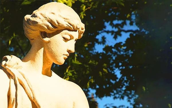 aphrodite statue