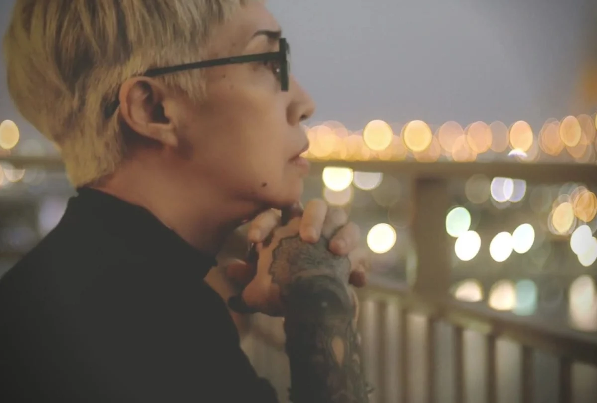 What does it mean when you dream of someone you dont know?