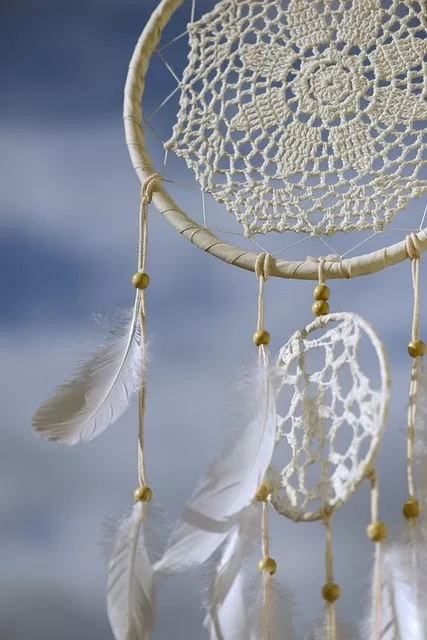 Native American White Feather Meaning